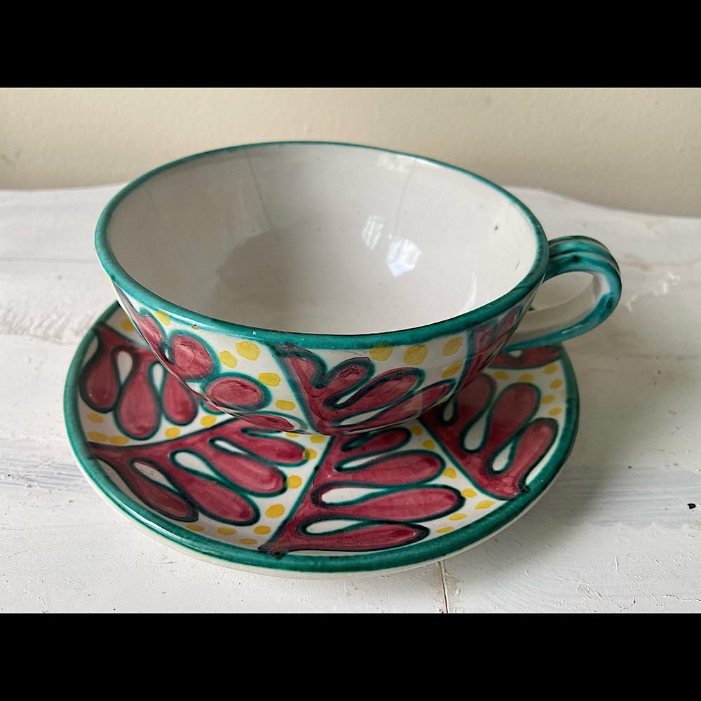 MCM Hand-Painted Italian Cup and Saucer- Great item to Bundle - Picture 2 of 8